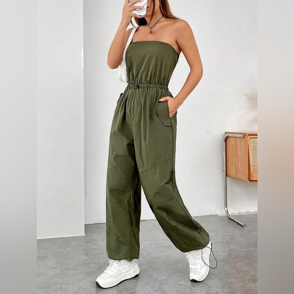 🍁5 for $15🍁 New SHEIN Dazy Olive Green Utility Strapless Jumpsuit - Picture 1 of 7